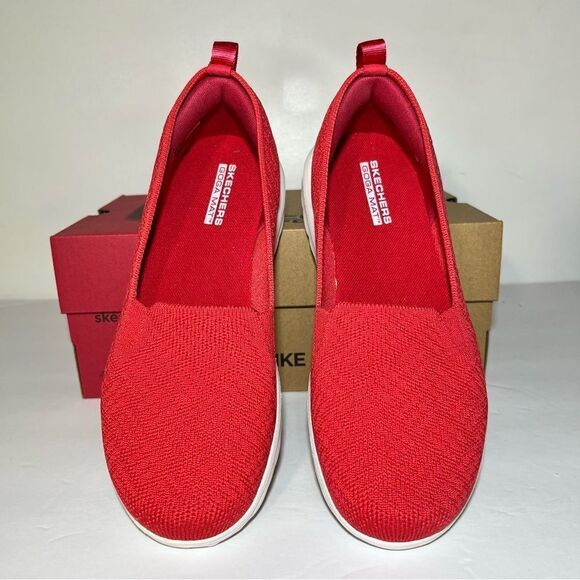 Skechers GOwalk Classic Crystal View Washable Slip-Ons - Picture 3 of 6